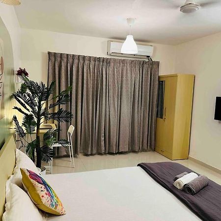 Sage : Private Studio Room In Koregaon Park Pune Eksteriør bilde