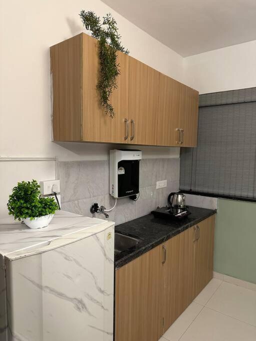 Sage : Private Studio Room In Koregaon Park Pune Eksteriør bilde
